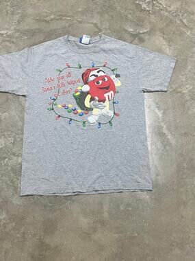 Vintage 2005 M&M’s Christmas Graphic T-Shirt Size large
🎅🍫